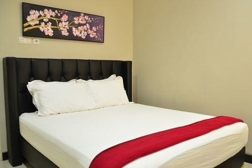 Chiaro Hotel Syariah Сидоарджо Экстерьер фото