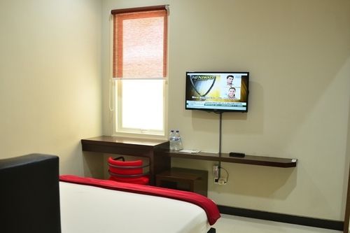 Chiaro Hotel Syariah Сидоарджо Экстерьер фото