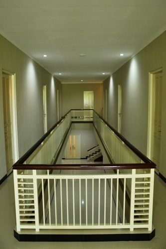 Chiaro Hotel Syariah Сидоарджо Экстерьер фото